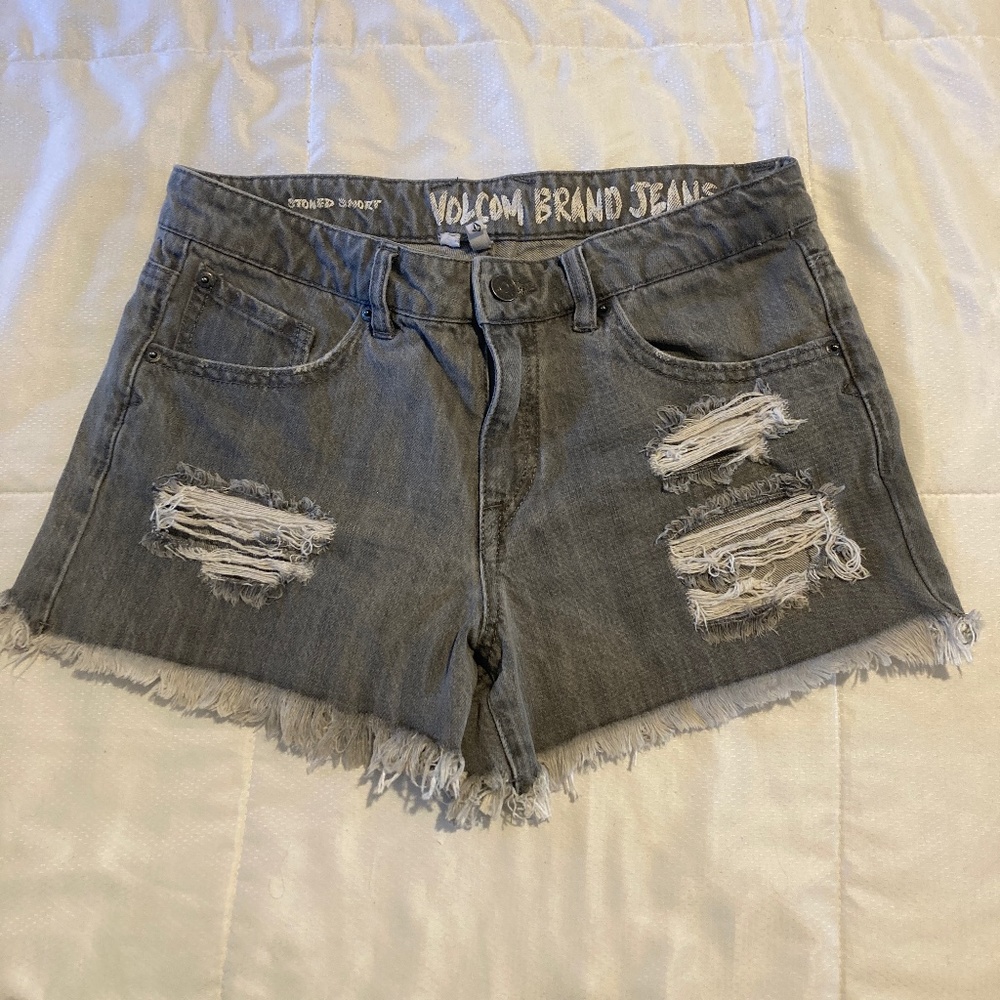 Volcom shorts size 5